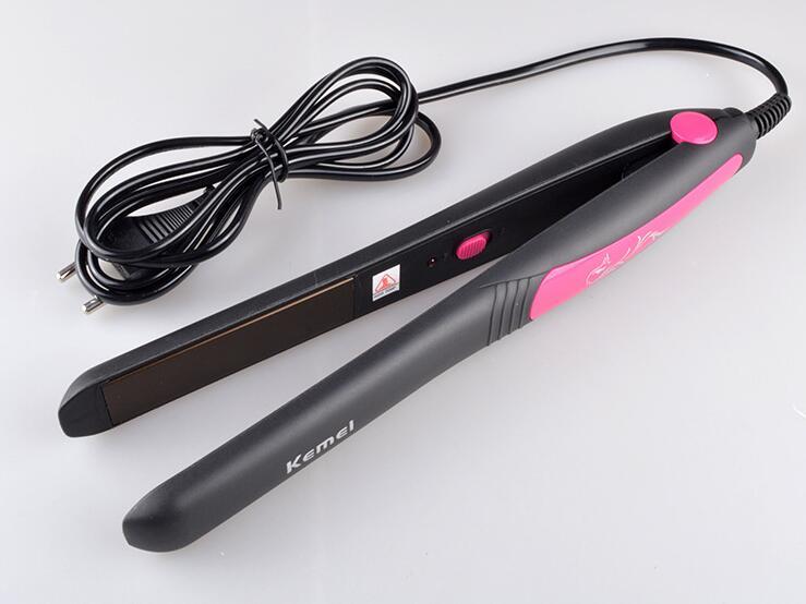 Hairdressing salon hair straightening stick